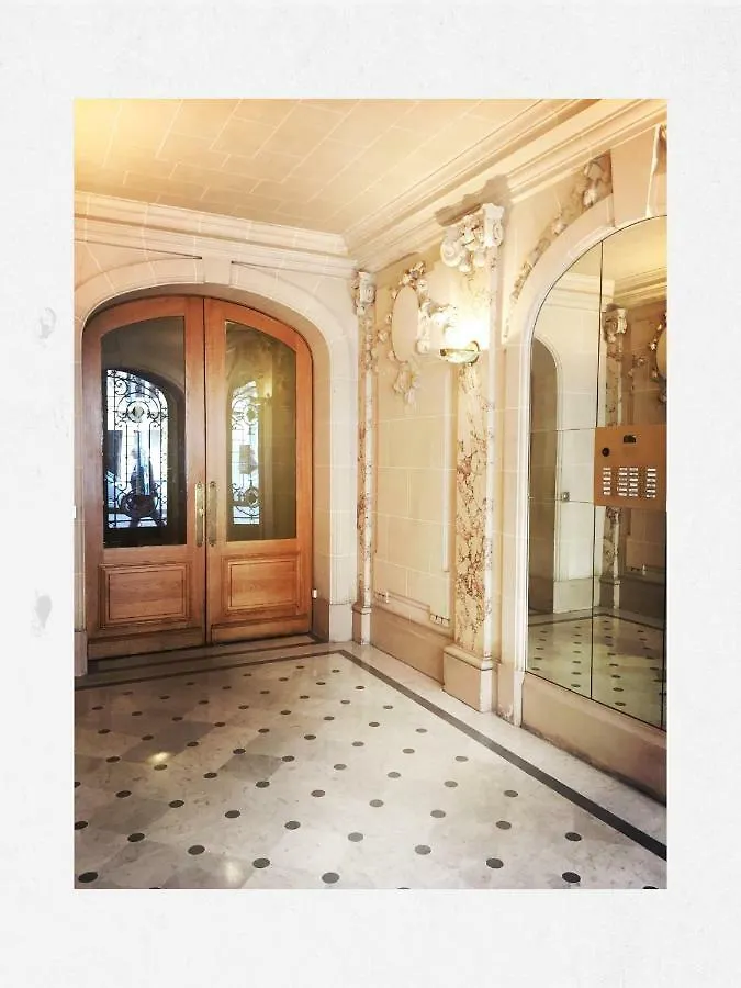 Stella Yardena Apartamento París