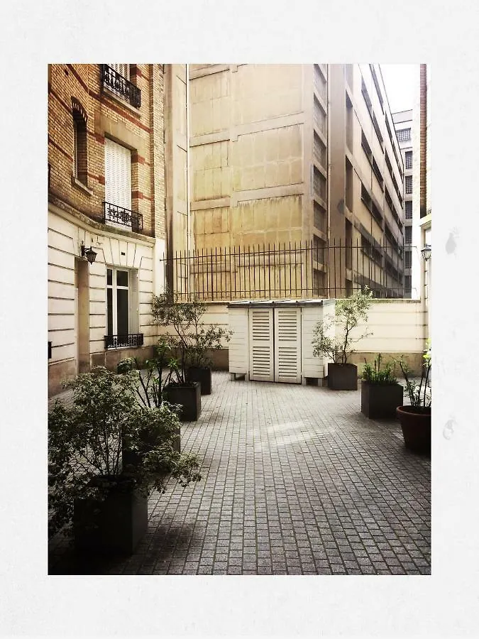Stella Yardena Apartamento París