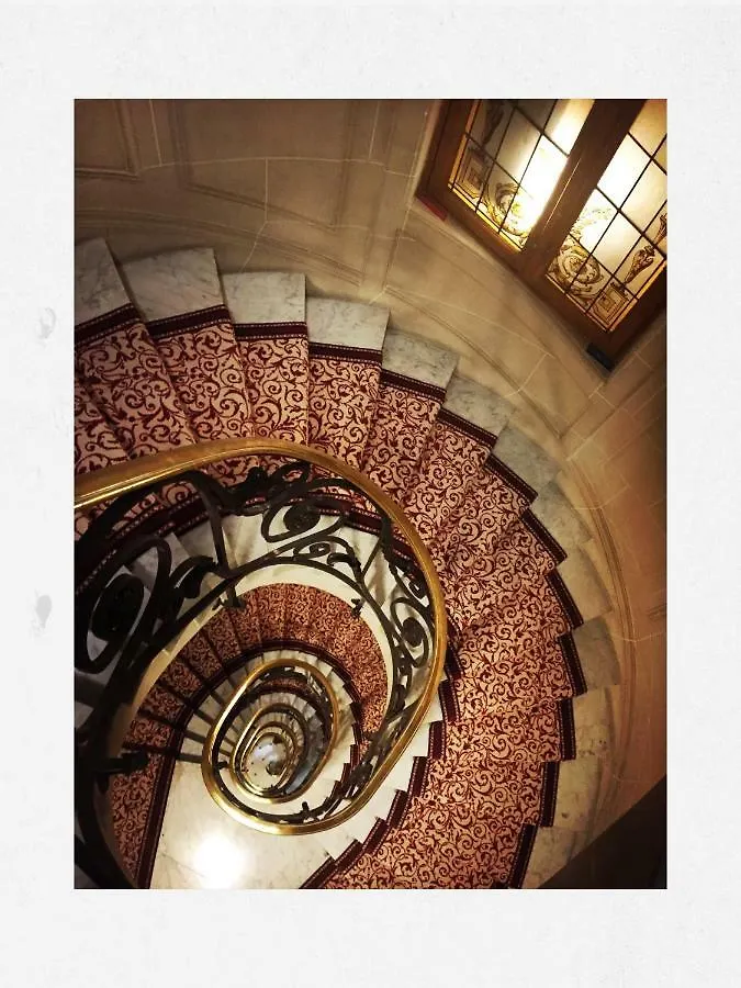 Stella Yardena Apartment Paris